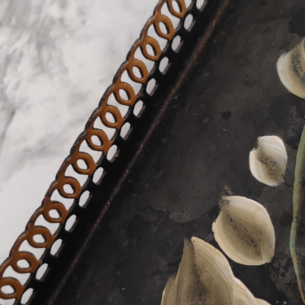 Vintage Hand-Painted Floral Tole Tray by Mariam Walker – 21" Black & Gold Metal - Picture 8 of 12